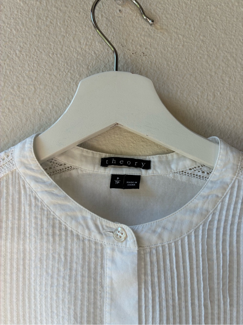 Theory 100% Cotton Pintuck Lace Victorian Blouse in White (Size: XSP) - Picture 3 of 14